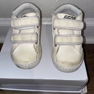 Toddler Golden Goose sneaker size Euro23
